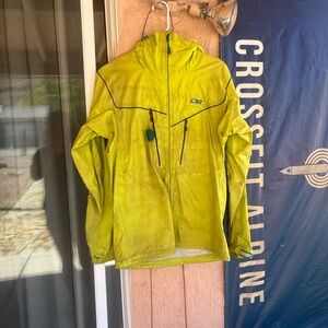 Men’s realm rain jacket outdoor research